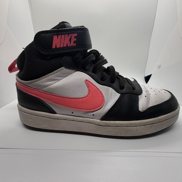 Nike Court Borough Mid 2 Youth Sneakers Black Pink White HooK Loop Sz 5.5Y - Picture 2 of 12